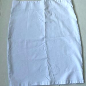 MIDI Skirt bought on Fashion Nova, lightly used.